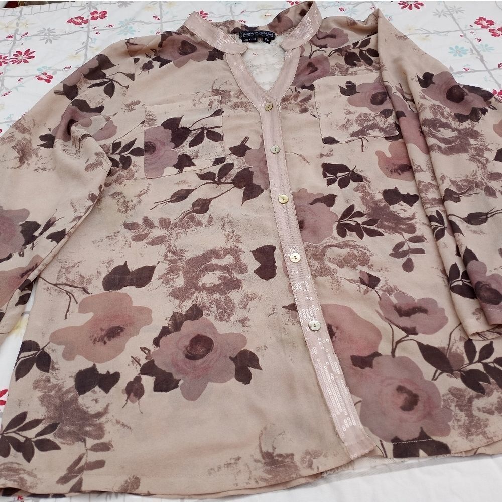 Flora Ashley Button Up Longsleeves Pockets Lace on